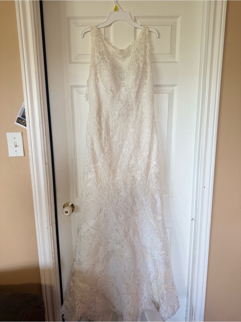 Ivory Lace Sleeveless Wedding Dress - Classic Stella York Bridal Gown